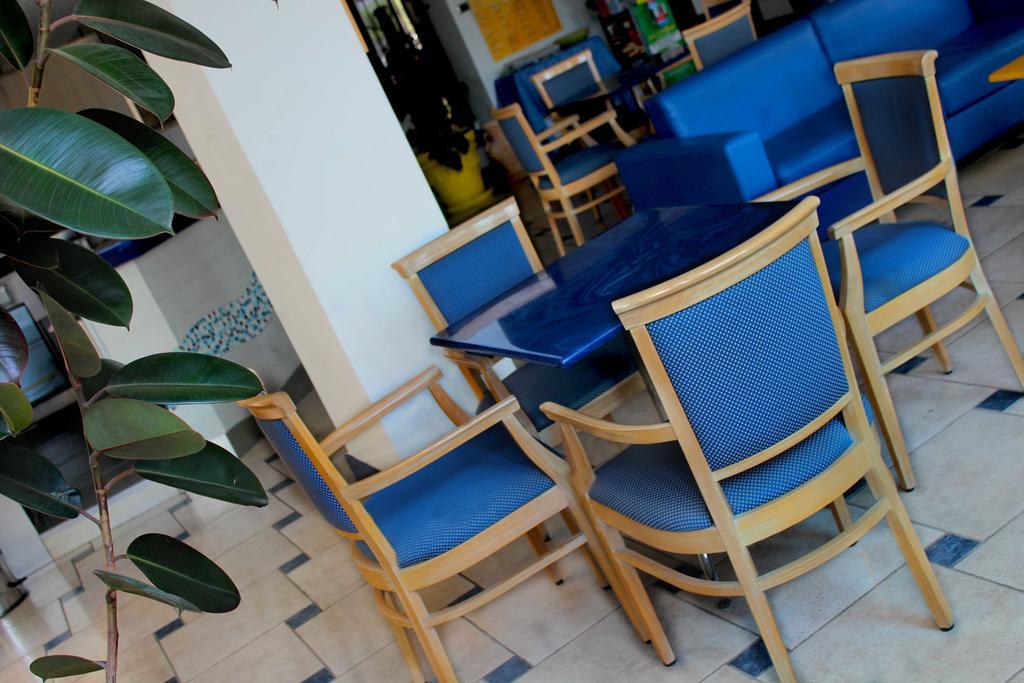 Hotel Bristol Misano Adriatico Bagian luar foto
